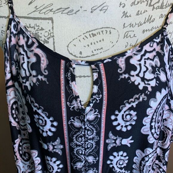 Sami + Dani floral jumper - Picture 4 of 10